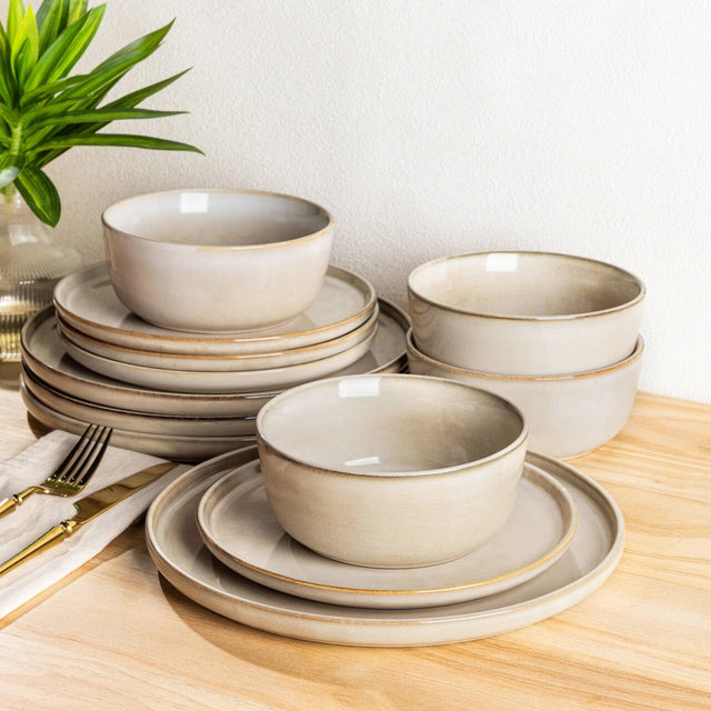 Okate Stoneware Dinnerware Set – Reactive Glaze, Service for 8